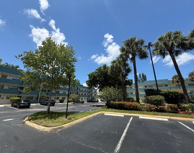 5155 E Sabal Palm Boulevard - Photo Thumbnail 28