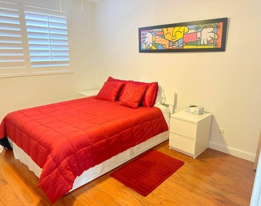 2252 Nw 53rd Street - Photo Thumbnail 17