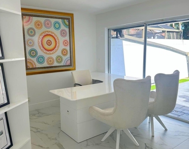 2252 Nw 53rd Street - Photo Thumbnail 7