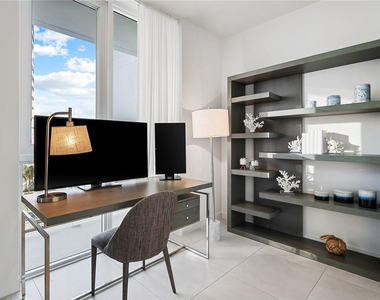 401 N Birch Road - Photo Thumbnail 6