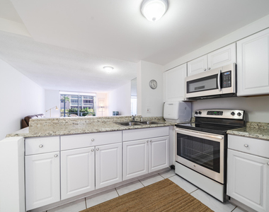 501 Ne 14th Avenue - Photo Thumbnail 10
