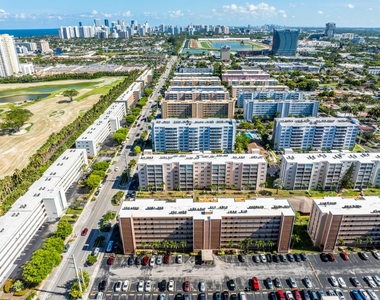 501 Ne 14th Avenue - Photo Thumbnail 68