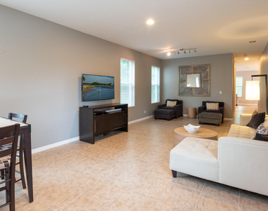 108 Canterbury Place - Photo Thumbnail 9