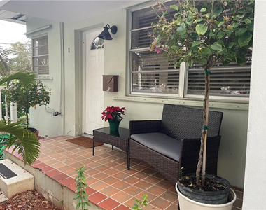 17 Ne 9th Avenue - Photo Thumbnail 9