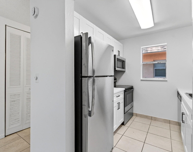 450 Sw 2nd Avenue - Photo Thumbnail 11