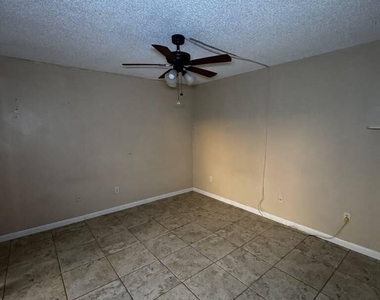 1302 Nebraska Avenue - Photo Thumbnail 14