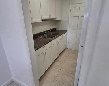 1250 E Sample Road - Photo Thumbnail 4
