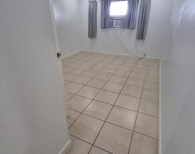1250 E Sample Road - Photo Thumbnail 13