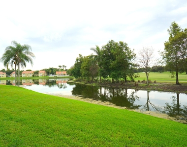 12620 Vista Isles Drive - Photo Thumbnail 7
