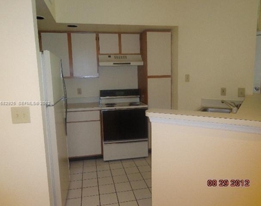 12620 Vista Isles Drive - Photo Thumbnail 20
