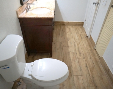 12620 Vista Isles Drive - Photo Thumbnail 30