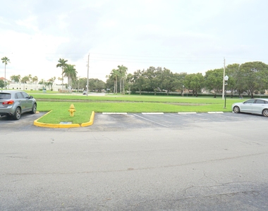 12620 Vista Isles Drive - Photo Thumbnail 11