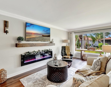 5770 Princess Palm Court - Photo Thumbnail 8