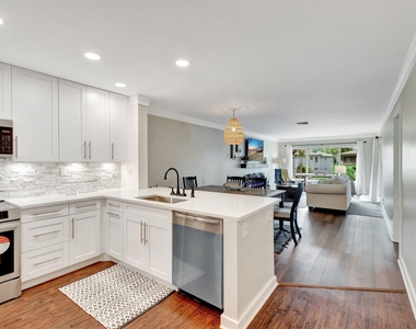5770 Princess Palm Court - Photo Thumbnail 4
