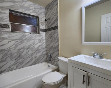 190 Ne 40th Street - Photo Thumbnail 3