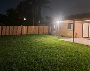 9321 Nw 43rd Manor S - Photo Thumbnail 24