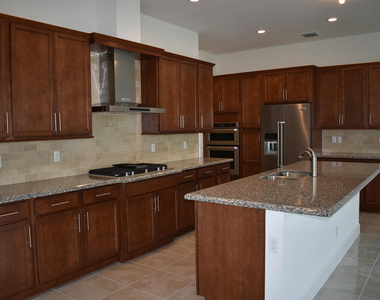 8865 Kingsmoor Way - Photo Thumbnail 1