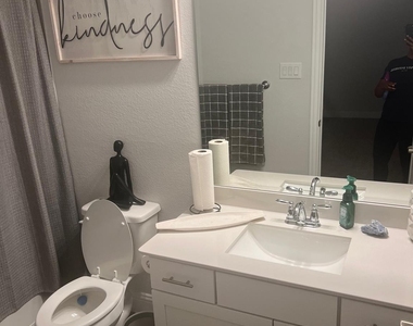2106 Argolis Drive - Photo Thumbnail 5