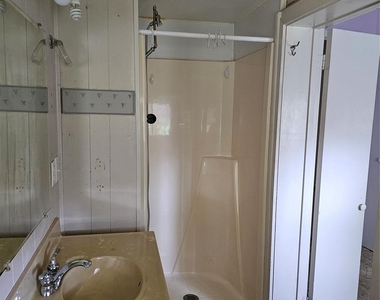 2515 Denison Street - Photo Thumbnail 6