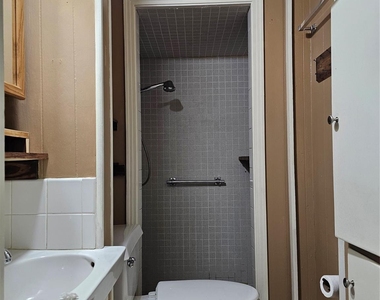 2515 Denison Street - Photo Thumbnail 4