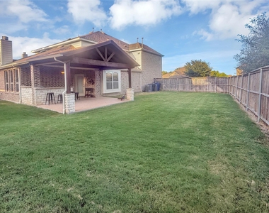 909 Blanco Lane - Photo Thumbnail 1