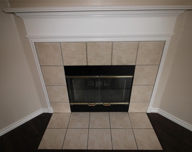 856 Mccully Street - Photo Thumbnail 5
