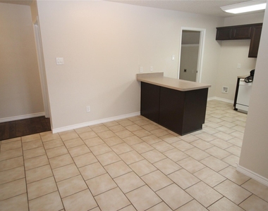 856 Mccully Street - Photo Thumbnail 8