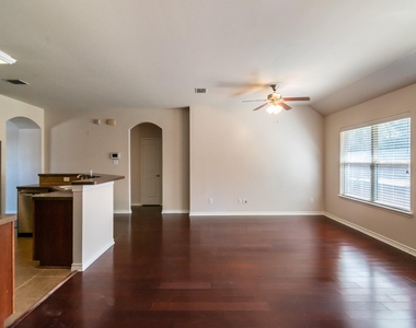 472 Northbrook Avenue - Photo Thumbnail 17