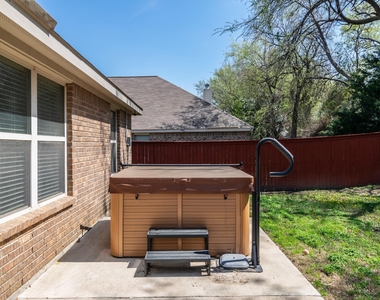 472 Northbrook Avenue - Photo Thumbnail 33