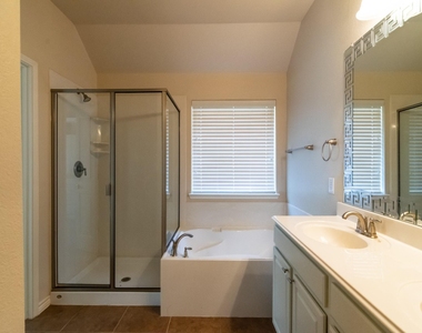 472 Northbrook Avenue - Photo Thumbnail 21