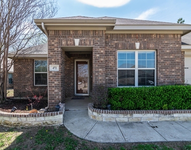 472 Northbrook Avenue - Photo Thumbnail 3