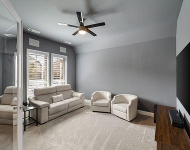 3040 Pedigree Court - Photo Thumbnail 3