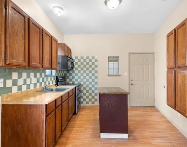 1235 E Leuda Street - Photo Thumbnail 7