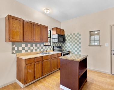 1235 E Leuda Street - Photo Thumbnail 9