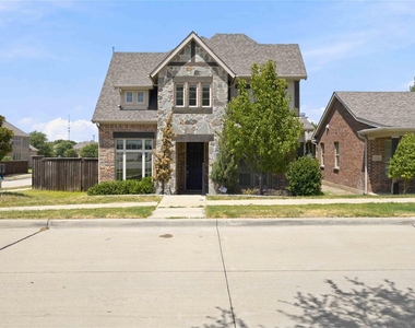 4524 Del Rey Avenue - Photo Thumbnail 1