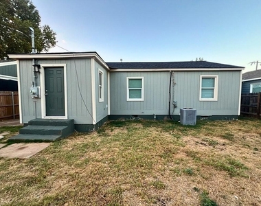 1804 Nw Baldwin Avenue - Photo Thumbnail 13