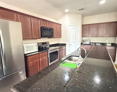 2837 Mesquite Road - Photo Thumbnail 7