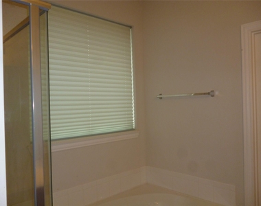 3407 Melvin Drive - Photo Thumbnail 5