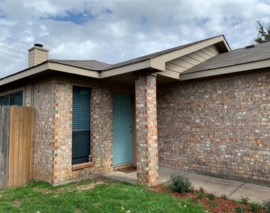 1021 Olivewood Lane - Photo Thumbnail 16