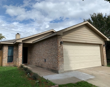 1021 Olivewood Lane - Photo Thumbnail 17