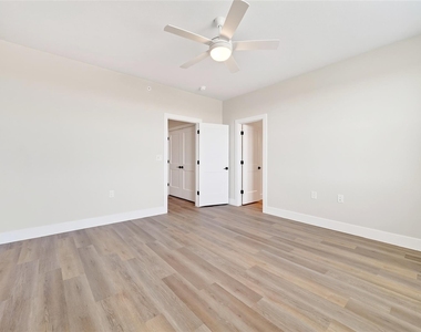 207 Melody Lane - Photo Thumbnail 15