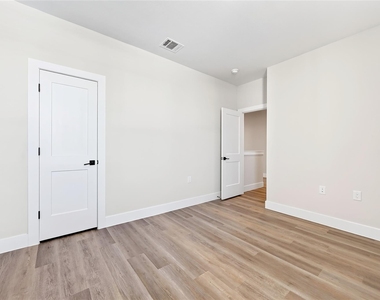 207 Melody Lane - Photo Thumbnail 26