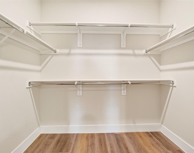 207 Melody Lane - Photo Thumbnail 19