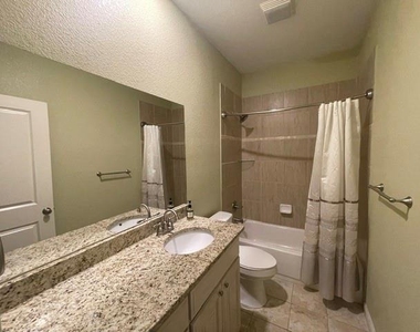 2705 College Avenue - Photo Thumbnail 21