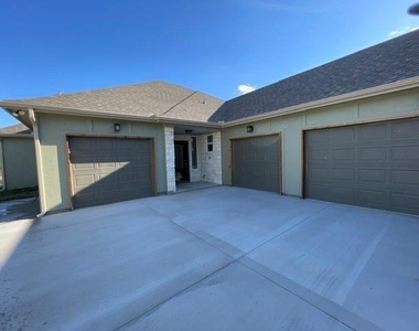 12600 Plassmeyer Place - Photo Thumbnail 1