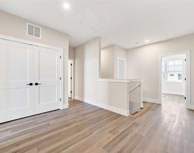 205 Melody Lane - Photo Thumbnail 25