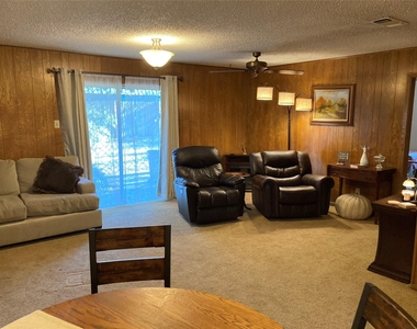 1003 Cactus Street - Photo Thumbnail 6