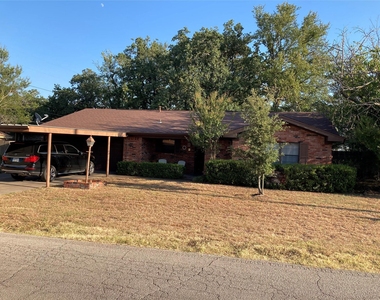 1003 Cactus Street - Photo Thumbnail 2