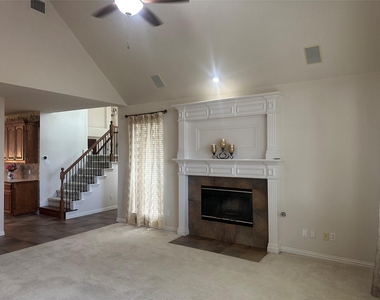 715 Wheaton Court - Photo Thumbnail 5