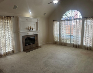 715 Wheaton Court - Photo Thumbnail 15
